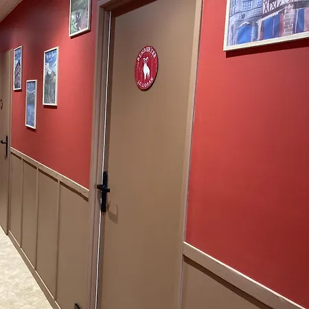 Maison Auvergnate Le Repaire Des Milans بيت للعطل