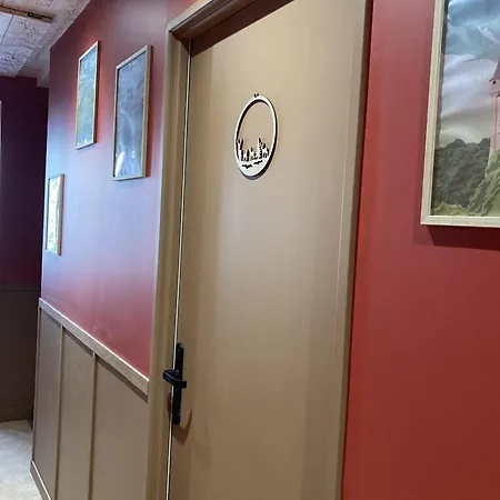 Maison Auvergnate Le Repaire Des Milans بيت للعطل لو ليوران