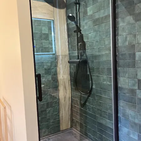 Maison Auvergnate Le Repaire Des Milans Holiday home *