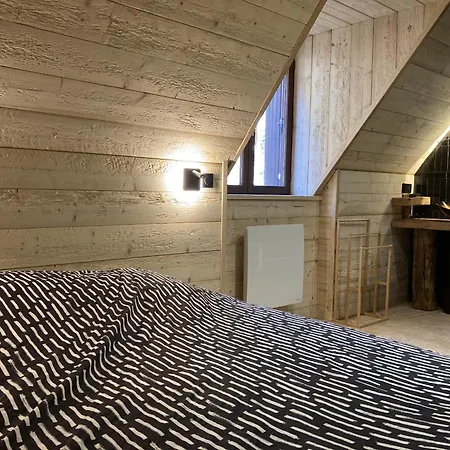 Holiday home Maison Auvergnate Le Repaire Des Milans Le Lioran