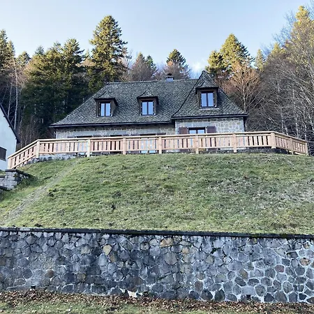 بيت للعطل Maison Auvergnate Le Repaire Des Milans لو ليوران