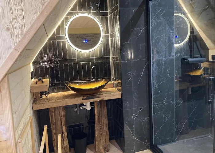 Holiday home Maison Auvergnate Le Repaire Des Milans *