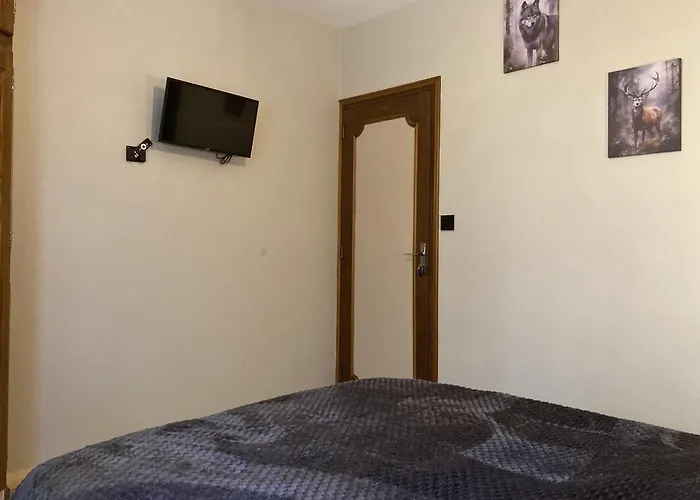 Holiday home Maison Auvergnate Le Repaire Des Milans