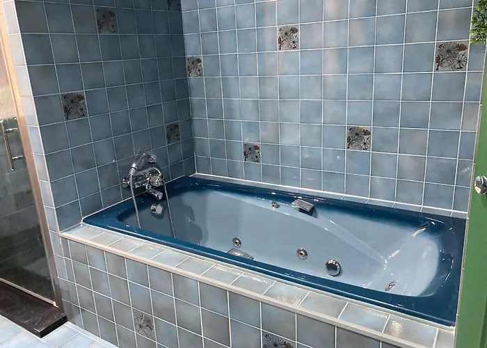 Maison Auvergnate Le Repaire Des Milans Holiday home