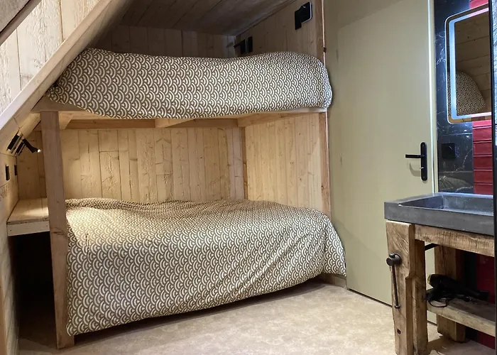 Holiday home Maison Auvergnate Le Repaire Des Milans