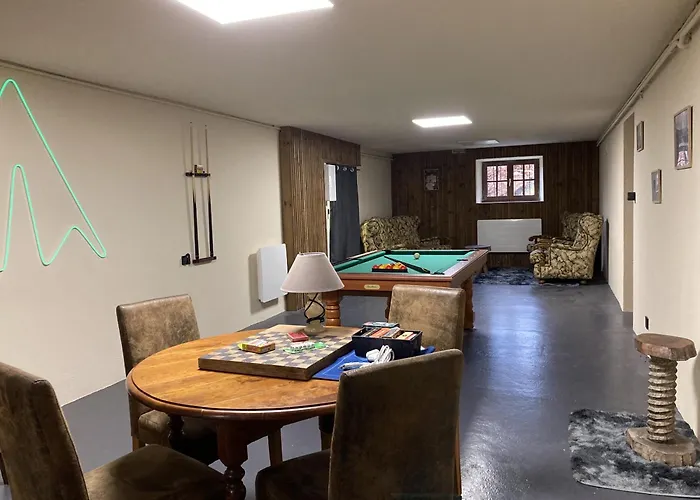 Maison Auvergnate Le Repaire Des Milans Holiday home *