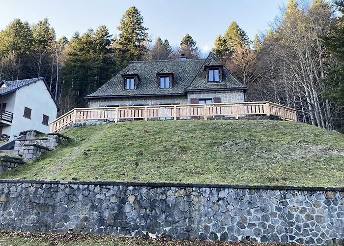 Holiday home Maison Auvergnate Le Repaire Des Milans Le Lioran